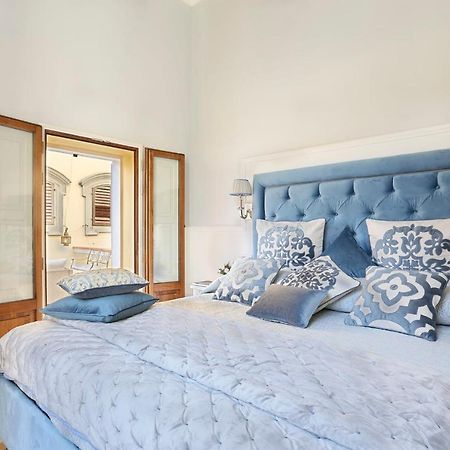 Design Apartment In The Heart Of Florence - Hosted By Sweetstay المظهر الخارجي الصورة